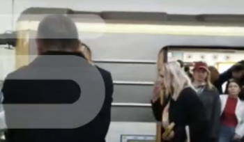 Երևանի Մետրոյի կայարաններում հերթեր են, քաղաքացիները վրդովված են