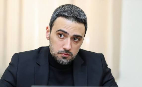 Վերջին ամիսներին հանրային հնչեղություն ունեղող գործերով կալանքների որոշումները, կամ դրանց չվերացումն իրապես աննախադեպ են. Վարդևանյան