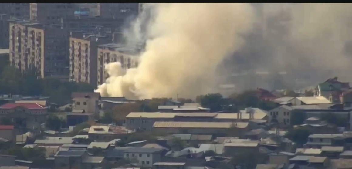 Մալաթիա տոնավաճառի կոշիկի պահեստում հրդեհ է բռնկվել․ տեղում է վեց մարտական հաշվարկ