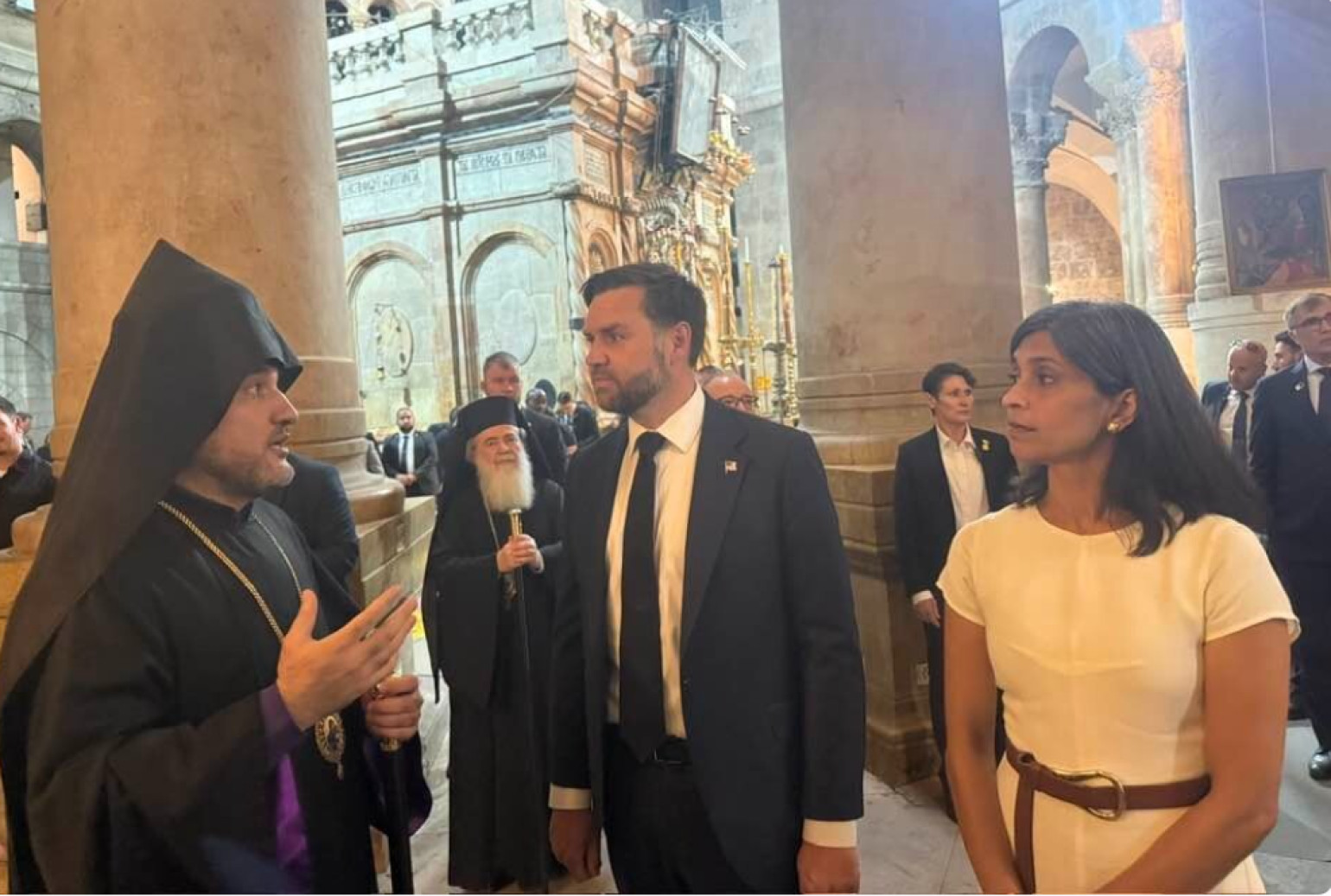 ԱՄՆ փոխնախագահն այցելել է Երուսաղեմի Սուրբ Հարության տաճարի հայկական բաժին