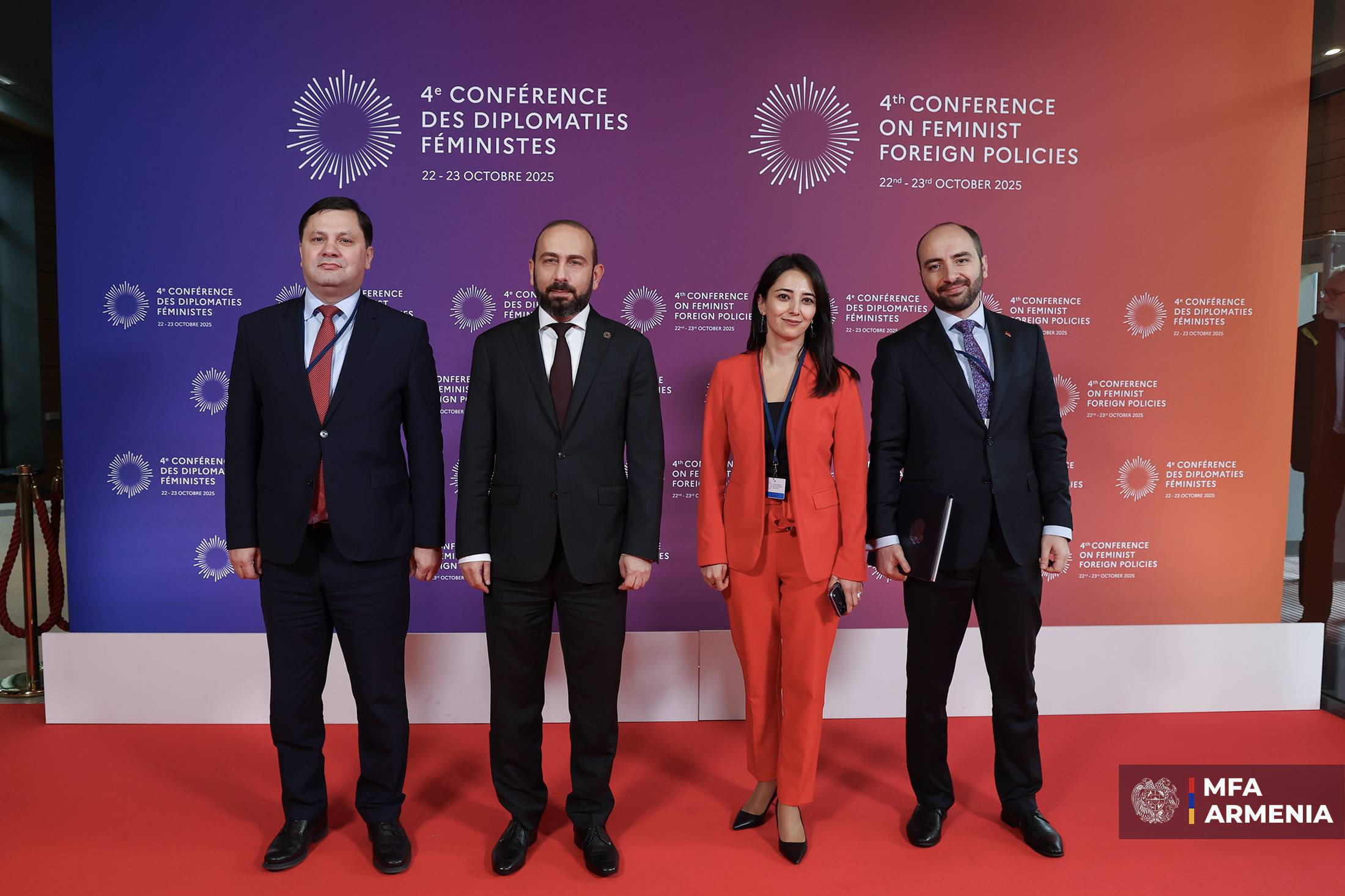Մենք անկեղծորեն հույս ունենք, որ մեր հասարակության կանայք կգտնեն ուժ՝ հաղթահարելու հակամարտության պատճառած տառապանքները, սիրելիների կորուստը, տեղահանության հոգեբանական տրավմանները. Միրզոյան