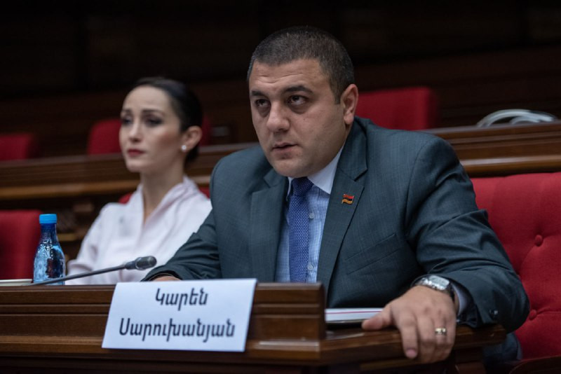 Գյումրու դեպքերի ժամանակ ձերբակալվել է նաև ՔՊ-ական Կարեն Սարուխանյանի զոքանչը․ Sputnik Արմենիա
