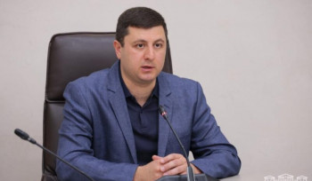 Փաշինյանն իրեն մի օր կառավարություն է հռչակում, վաղը կաթողիկոս կհռչակի. Աբրահամյան