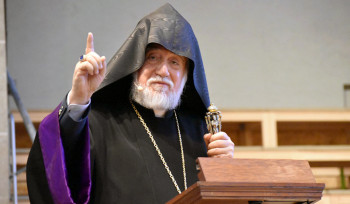 Մեր ազգը, հայրենիքը, եկեղեցին պառակտելու փորձեր են արվում, լինենք արթուն և զգոն․ Արամ Ա