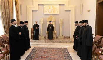 Վեհափառ Հայրապետը հորդորել է երիտասարդ եկեղեցականներին իրենց ծառայության մեջ լինել նախանձախնդիր և հաստատակամ