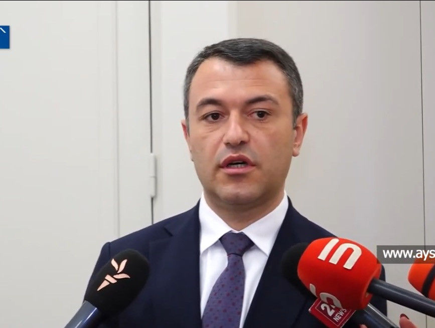 Հովհաննավանքի պատարագին ինքս մասնակցել եմ և շատ նորմալ եմ դրան վերաբերվումա. Կադաստրի կոմիտեի ղեկավար