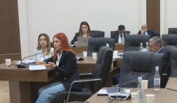 Հունիսի 17-ից Սամվել Կարապետյանին կալանքի եք տարել, գործն էլ դեռ դատարան չի մտել. Խամոյանը՝ Գալյանին