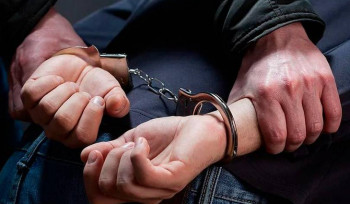 Կաշառք ստանալու և տալու մեղադրանքներով ձերբակալվել է 9 անձ, որոնցից երեքը Ապարանի համայնքապետարանի աշխատակիցներ են․ Հակակոռուպցիոն կոմիտե