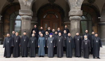 Ամենայն Հայոց Կաթողիկոսը հանդիպել է Մասյացոտնի թեմի հոգևոր սպասավորների հետ