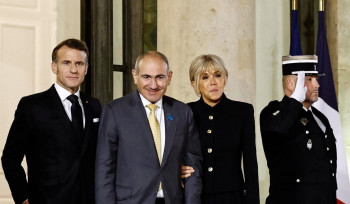 Նիկոլ Փաշինյանը մասնակցել է Ֆրանսիայի նախագահ Էմանուել Մակրոնի անունից՝ ի պատիվ Փարիզի Խաղաղության 8-րդ ֆորումին մասնակից պետությունների ղեկավարների տրված ընթրիքին