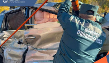 Լեռնապատ գյուղի մոտակայքում բեռնատար գնացքը բախվել է «Volkswagen» մակնիշի ավտոմեքենային. կան տուժածներ