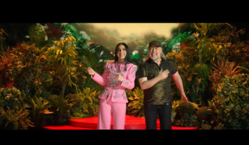 «Ուրբաթ, շաբաթ, կիրակի». Թաթայի և Տաթև Ասատրյանը նոր երգը