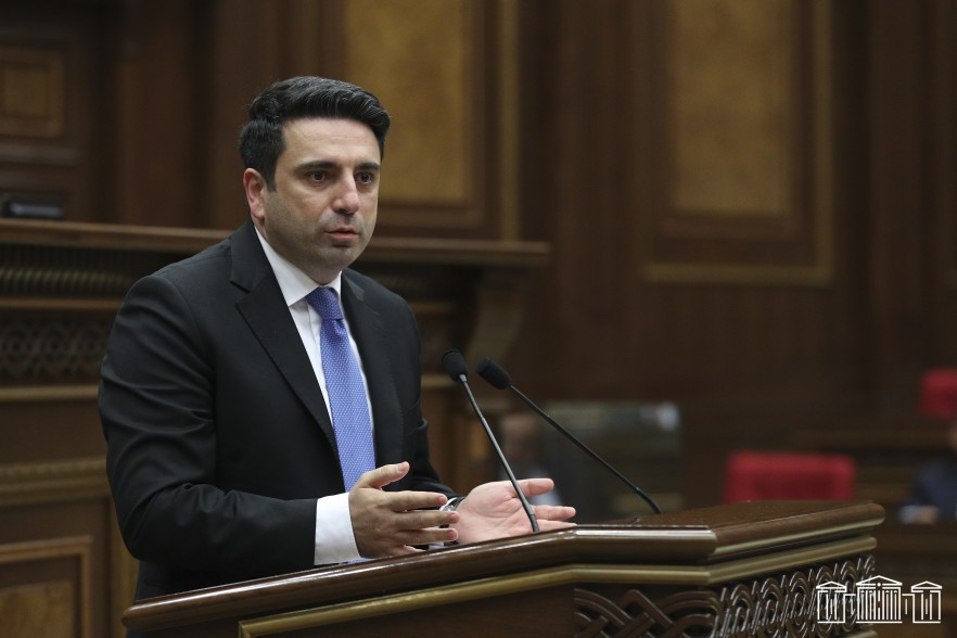 Կա՞ մարդ, որ այսօր կարող է հայտարարել, թե կարող է ապահովել հայ մարդու վերադարձը Ղարաբաղ, մեծ-մեծ խոսելով չէ․ Ալեն Սիմոնյան