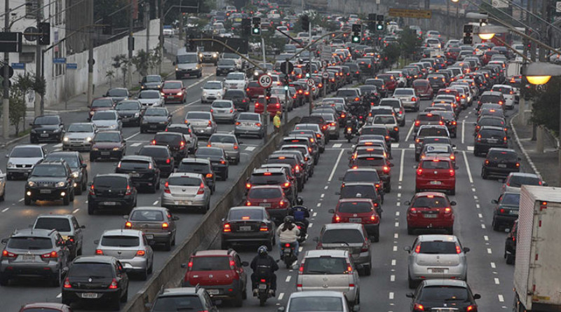 Տիգրան Ավինյանը մայրաքաղաքում առկա խցանումները տնտեսական որոշակի ակտիվության հետևանք է համարում