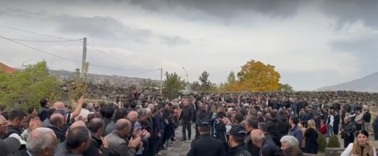 «ՔՊ-ականներն այդ օրը ծափ են տվել Աստծուն»․ Սիմոնյանը՝ Հովհաննավանքի ծափերի մասին