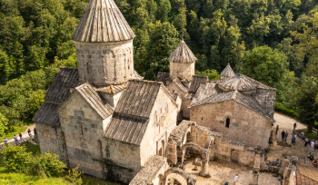 Ավտոբուսը շրջվել է Հաղարծինի մոտակայքում․ կա 18  տուժած