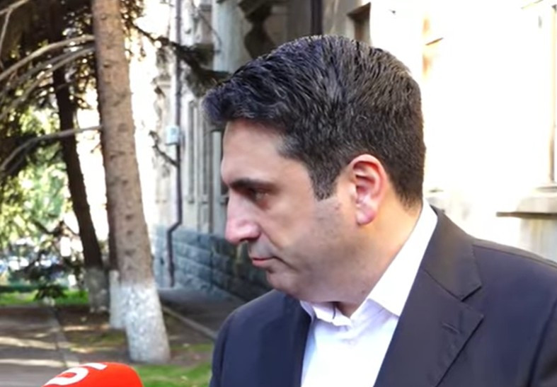 Ալիևը տանկերով գրավելու մասին չի խոսում, ասում է՝ մեքենաներով ենք գալու․ Ալեն Սիմոնյան