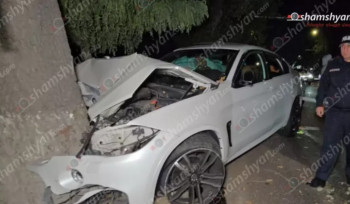 Իսակովի պողոտայում բախվել են «Mercedes»-ն ու «BMW X6»-ը. վերջինն էլ բախվել է ծառին. կան վիրավորներ