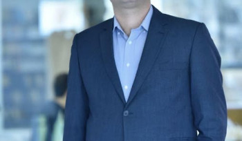 Ժաննա Անդրեասյանը պնդում է՝ ԵՊՀ-ից հեռացված դասախոս, դոցենտ Սահակ Մանուկյանը ժամավաճառությամբ է զբաղվել բուհում