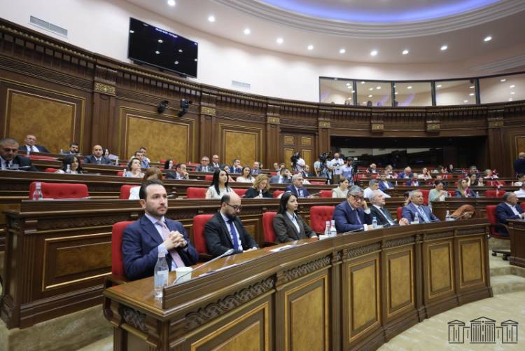 ՔՊ–ում շատերն են վախենում Աստծո նզովքից. «Հրապարակ»