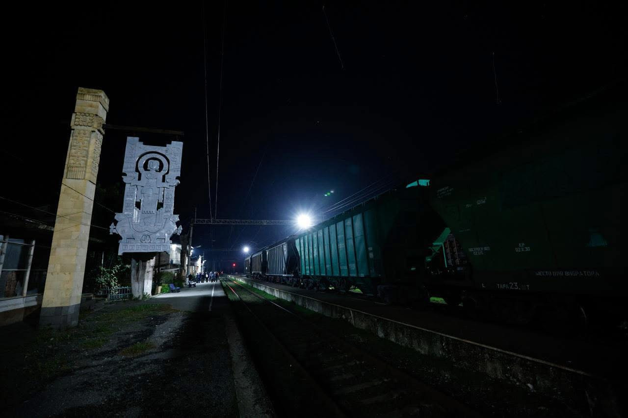 Ռուսական ցորենով բեռնված գնացքը  ժամանել է Հայաստան՝ անցնելով Ադրբեջանի և Վրաստանի տարածքով