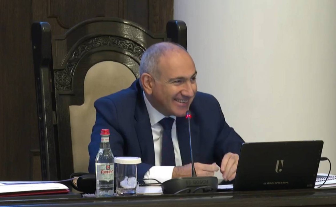 Թող երեխաները նվագեն, թեկուզ փչացնեն, միայն թե մի պահեք պահեստում, դրեք բեմերի վրա․ Փաշինյանը՝ էլեկտրոնային դաշնամուրների