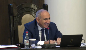 Թող երեխաները նվագեն, թեկուզ փչացնեն, միայն թե մի պահեք պահեստում, դրեք բեմերի վրա․ Փաշինյանը՝ էլեկտրոնային դաշնամուրների