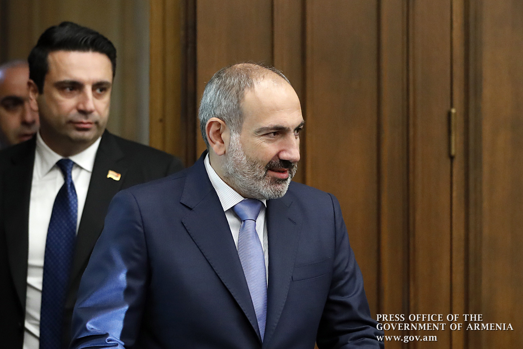 Ալեն, ո՞վ է այդ կարգախոսը դրել շրջանառության մեջ՝ «Հաղթելու ենք»-ը. Սիմոնյանը՝ իր և Փաշինյանի զրույցից հատված է ներկայացել