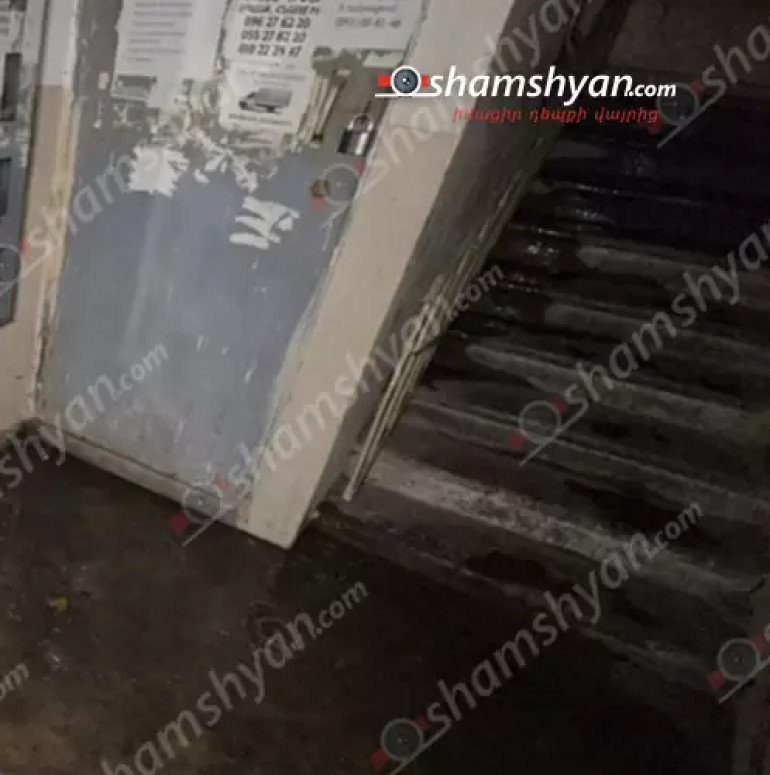 Արաբկիրի շենքում պատի միջով անցնող խմելու ջրի խողովակը վնասվել է`ջուրը հասնում է մինչև էլեկտրահաշվիչների մոտ. կա վտանգ, որ բնակիչները կարող են հnսանքահարվել