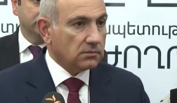 Փաշինյանը պատասխանում է լրագրողների հարցերին․ ուղիղ