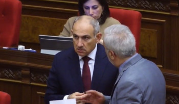 Նիկոլ Փաշինյանը բոյկոտեց Անդրանիկ Քոչարյանի ելույթը` չնայած վերջինս ներողություն խնդրեց