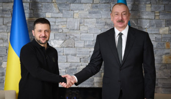 Ալիևը Զելենսկու հետ զրույցում դատապարտել է ռուսական հարվածը Կիևում Ադրբեջանի դեսպանատանը