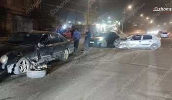 Երևանում «Opel Astra»-ն բախվել է «Toyota»-ին, «Mercedes»-ին, «Tesla»-ին և «Chevrolet Volt»-ին