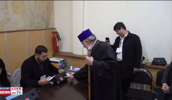 Գարեգին Բ Ամենայն հայոց կաթողիկոսը եկավ ընտրության (տեսանյութ)