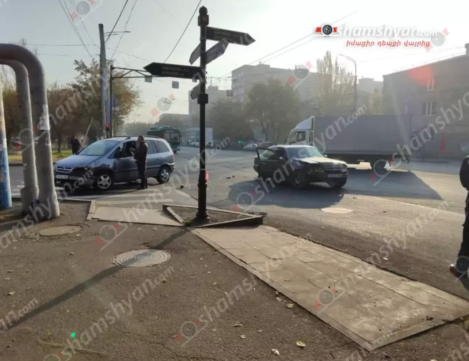 Երևանում բախվել են «Opel Zafira»-ն և «Mercedes»-ը