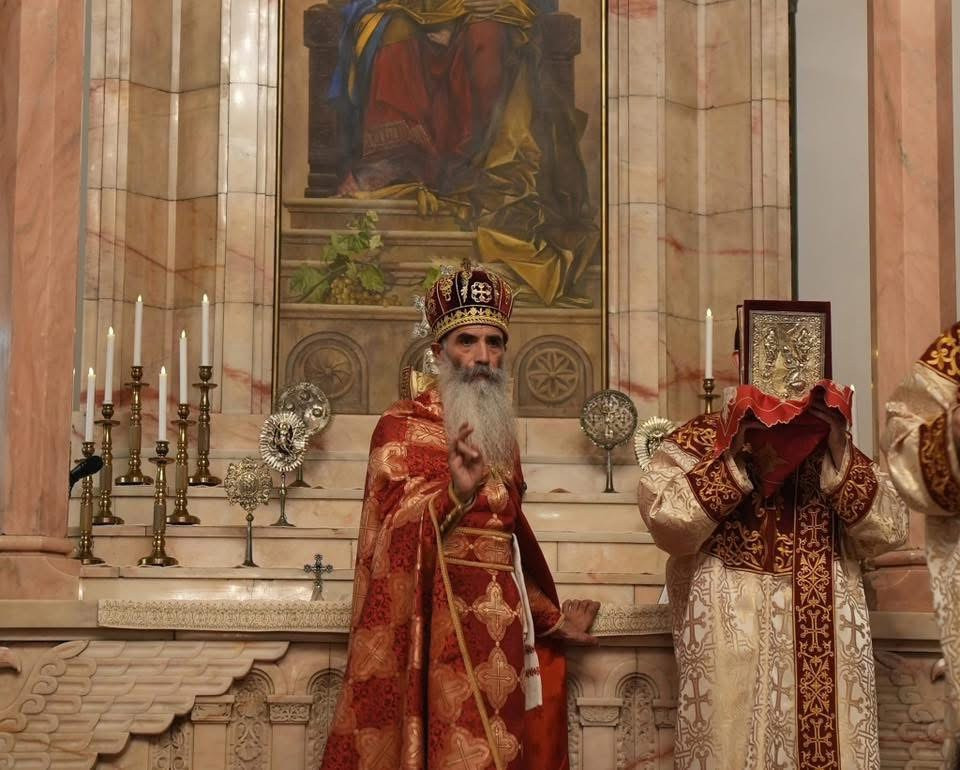 Անդրադարձ կատարենք մեր իրականությանը և կտեսնենք, թե ինչպե՛ս է մարտնչող տգիտության հենքի վրա փորձվում Մայր Եկեղեցու և մեր հայրերի հանդեպ մեր հնազանդությունն ու խոնարհությունը. մատուցվել է Սուրբ և Անմահ Պատարագ