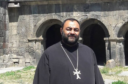 Թուրքի հետ լեզու կարող ես գտնել, ով բռնաբարել է քո նախնիներին, իսկ խիզախ զավակներդ թշնամինե՞րդ են, ի՞նչ է ուզածդ. Տեր Եփրեմը` Փաշինյանին