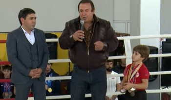 Գագիկ Ծառուկյանն  արցախցի Հակոբի խնդրանքով այցելել է Համլետ Պատուրյանի անվան մարզադպրոց՝ հետևելու փոքրիկ մարզիկների մրցելույթներին (տեսանյութ)