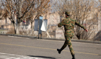 Պաշտպանության և անվտանգության հարցերի մշտական հանձնաժողովը հավանություն տվեց զինծառայության ժամկետը 6 ամսով կրճատելու նախագծին