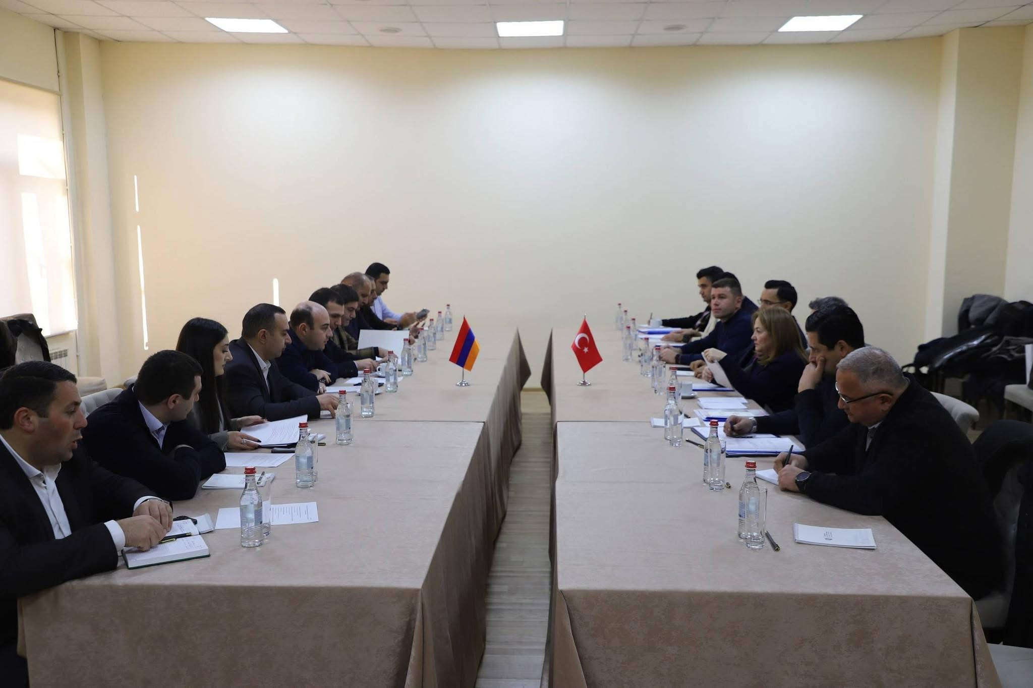 Հայաստանի և Թուրքիայի ներկայացուցիչները հանդիպել են Գյումրիում