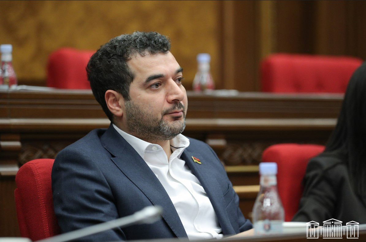 Հրաչյա Հակոբյանը չի առաջադրվել խորհրդարանական ընտրություններում՝ ՔՊ–ի համամասնական ցուցակում ընդգրկվելու համար. News.am