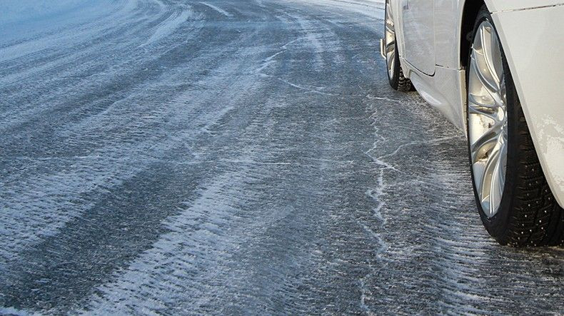 Վարդենյաց լեռնանցքում և Արագածի տարածաշրջանի ավտոճանապարհներին տեղ-տեղ մերկասառույց է