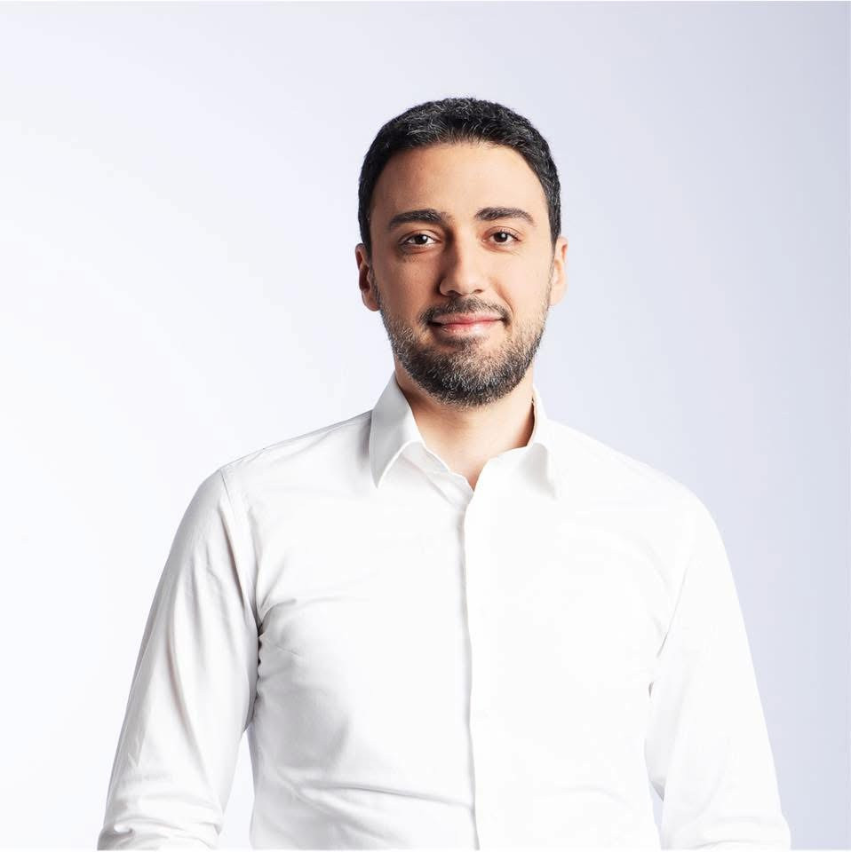 Ակնհայտ է, որ Եպիսկոպոսաց դասի թվով 10 անդամների վարքագիծը գործադիր իշխանության միջամտության, համակարգման հետևանքն է. Վարդևանյան