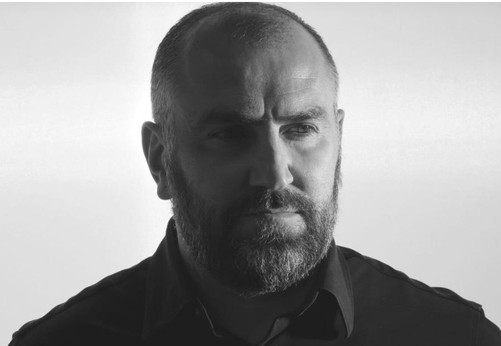 «Փոշի ու երազանքներ». լույս կտեսնի Յուրա Մովսիսյանի մասին գիրքը