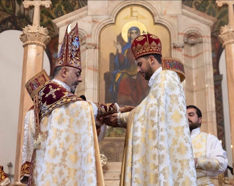 Ապարանի Սուրբ Խաչ եկեղեցում իր անդրանիկ Սուրբ Պատարագը կմատուցի նորաօծ Տեր Հովհան քահանա Գևորգյանը