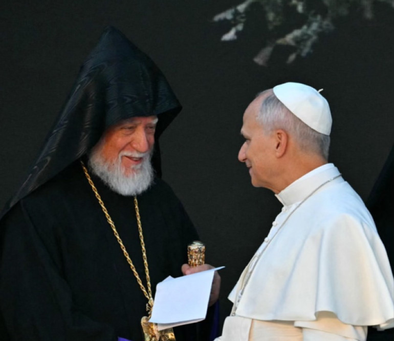 Հռոմի պապ Լևոն 14-րդը հանդիպել է Մեծի Տանն Կիլիկիո կաթողիկոս Արամ Առաջինի հետ