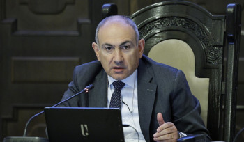 Փաշինյանը պատասխանում է լրագրողների հարցերին․ ուղիղ