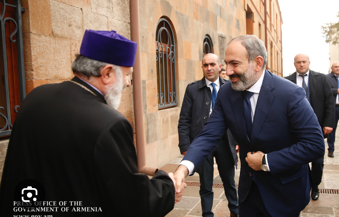 Հայաստանյայց Առաքելական Սուրբ Եկեղեցուն ոչինչ ավելի մեծ վնաս չի հասցնում, ինչպես Կտրիճ Ներսիսյանի ներկայությունը. Փաշինյան