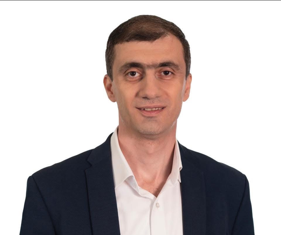 Երբ բոլորը նույն գումարն են վճարում, ավելի ցածր եկամուտ ստացողների բեռը ավելի շատ է լինում. Մեսրոպ Առաքելյանը՝ առողջապահության ապահովագրության մասին