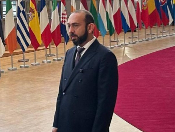 Մենք քննարկեցինք և կողջունենք ԵՄ-ի հնարավոր ներգրավվածությունը ենթակառուցվածքային նախագծերում․ Միրզոյան
